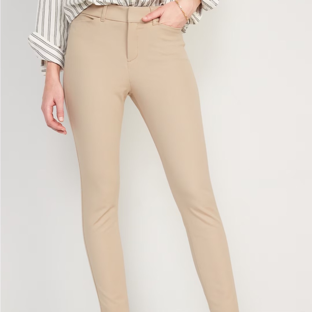 Old Navy Tan Pixie Skinny Pants